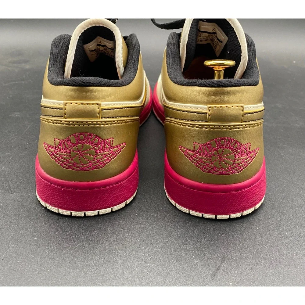 Air‎ Jordan Mens 11 1 Low Phat Matador Sail Metallic Gold Gym Red